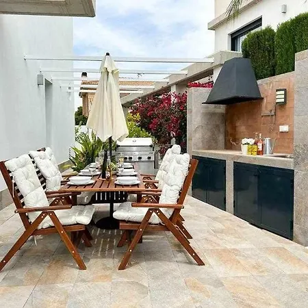 Nice Nordic Style 8 Min From The Beach. Willa El Campello