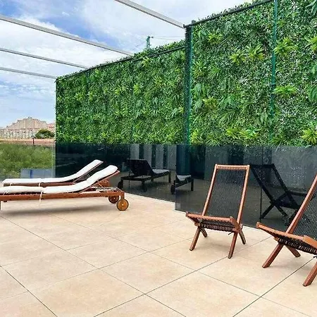 Nice Nordic Style 8 Min From The Beach. *